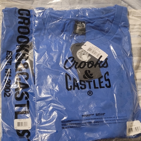 Crooks & Castles Essential Split Hem Tee. Color:Royal. Various Men's Size XS-3XL - Picture 2 of 3
